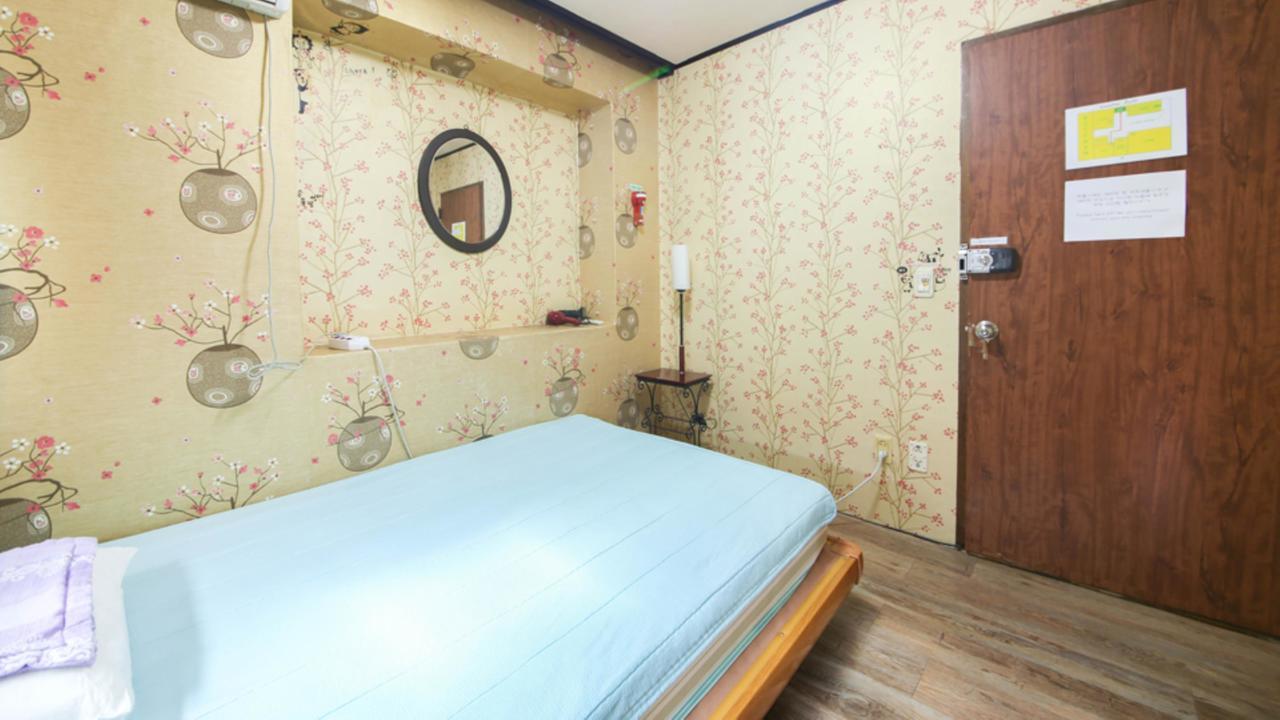 Comeinn Guesthouse Hongdae - Female Only Séoul Extérieur photo