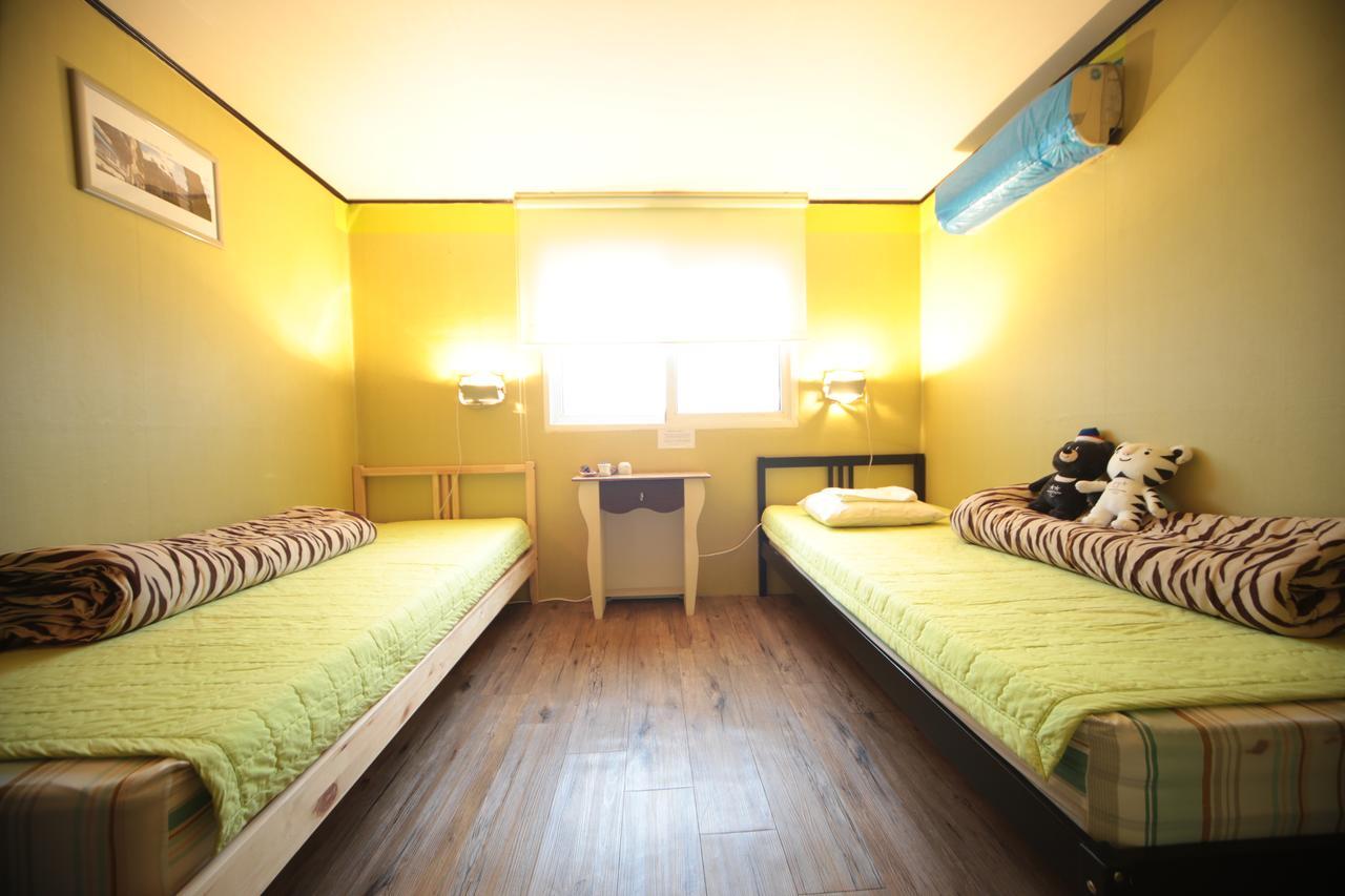Comeinn Guesthouse Hongdae - Female Only Séoul Extérieur photo